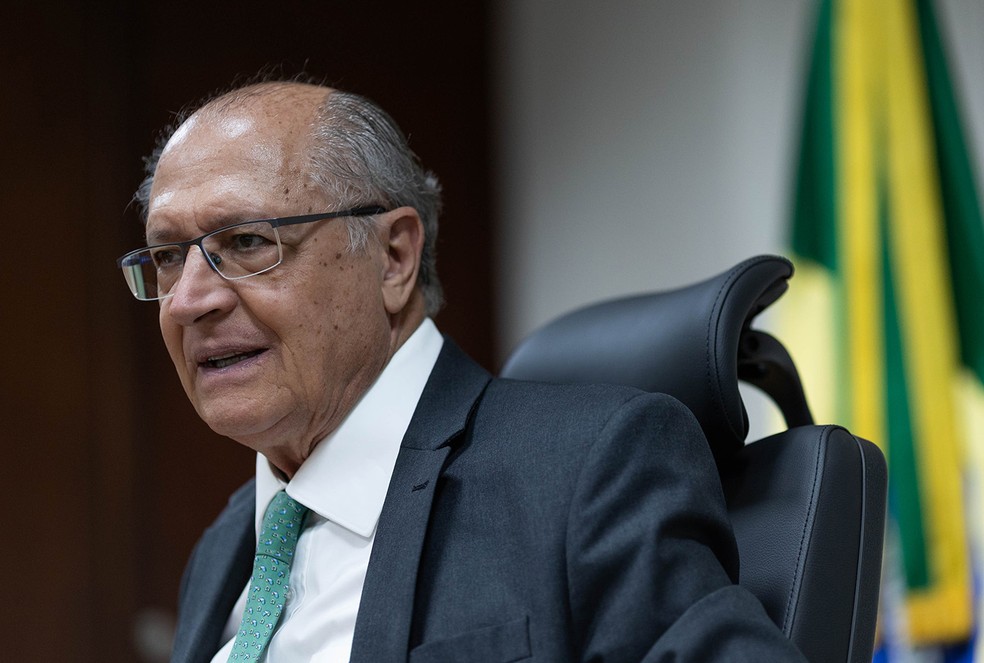 Alckmin defende ajuste fiscal em 2027 | Impresso | Valor Econômico