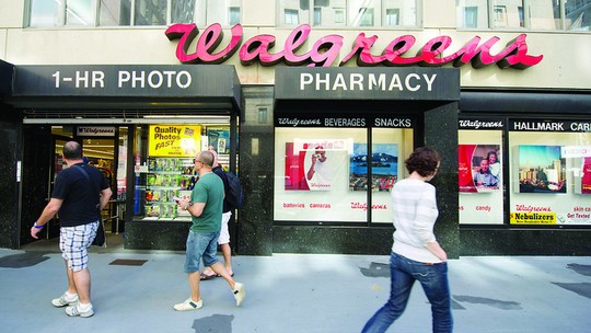 Walgreens avalia Tim Wentworth, ex-executivo da Cigna, para o cargo de CEO