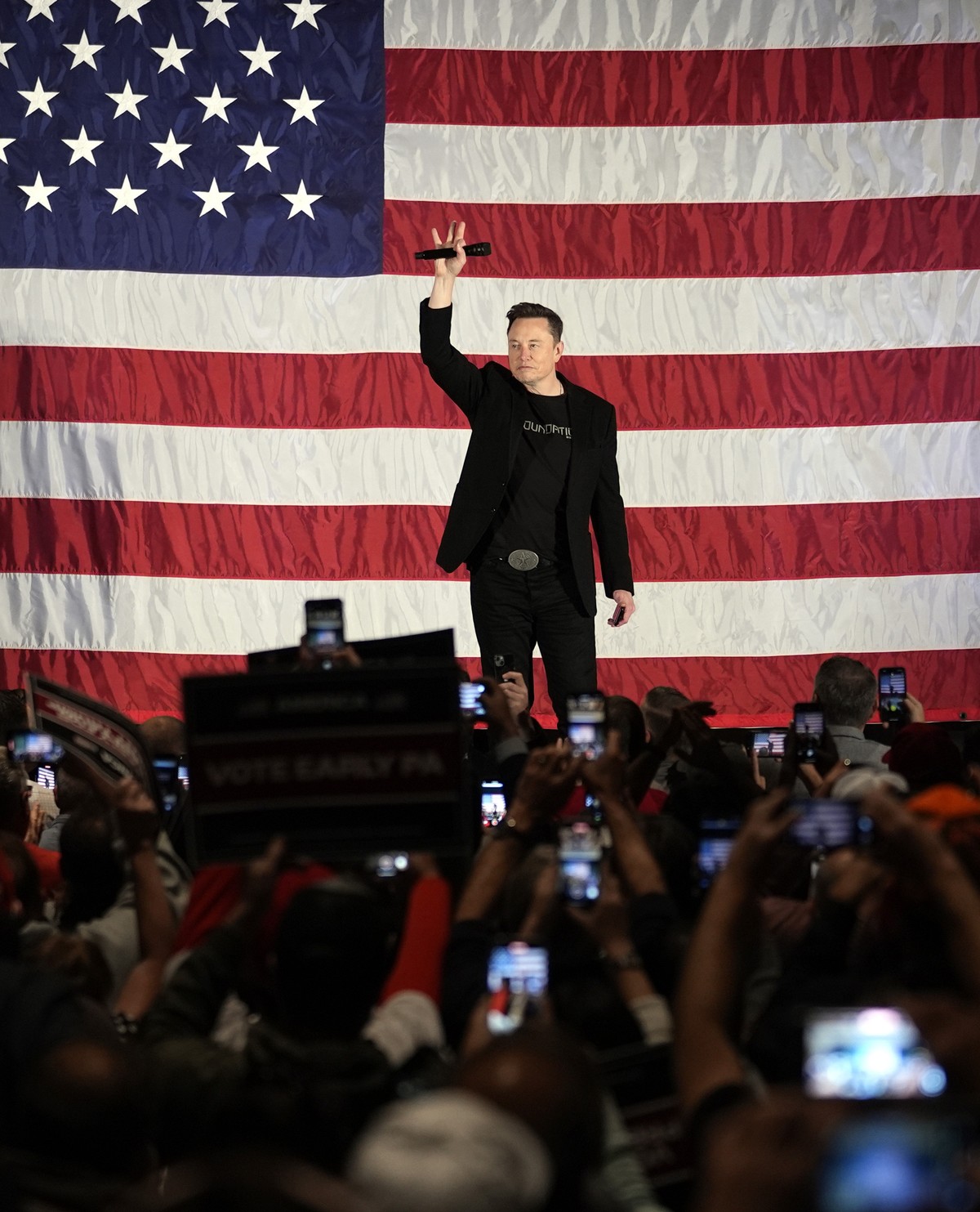 FT: Vitória de Trump abre nova era para Musk, ator influente no futuro ...