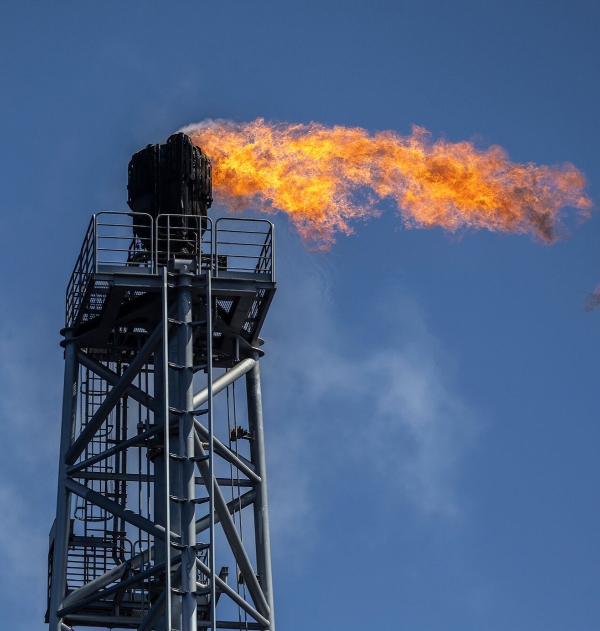 Petróleo sube 3,14% tras impasse en negociaciones entre EE.UU. e Irán