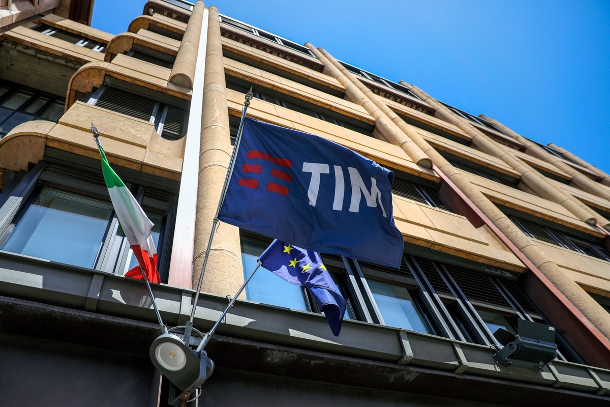Telecom Italia Aceita Proposta de 10,8 Bi da Poste Italiane