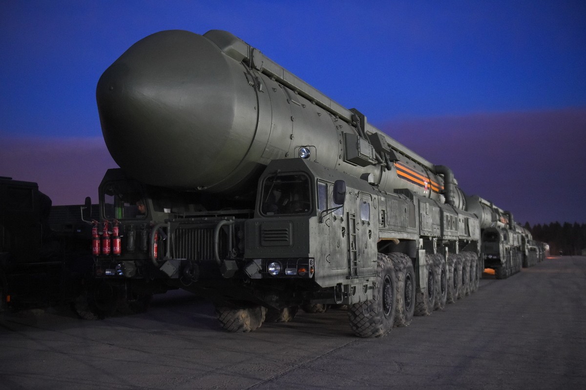 China suspende diálogo para o controle de armas nucleares com os eua
