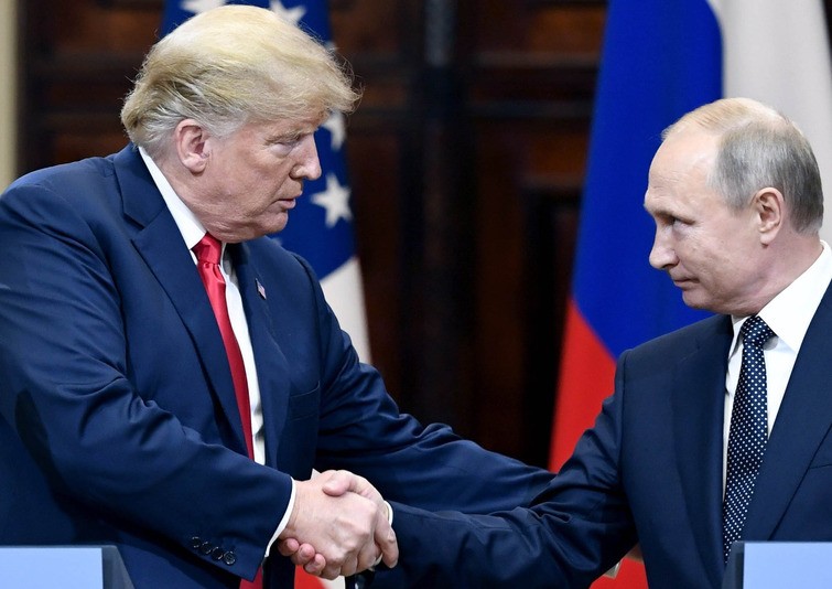 Preparativos para reunião entre Putin e Trump estão avançando, segundo a Rússia