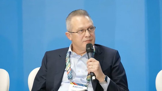 Combate à fome é prioridade de força-tarefa, afirma CEO da JBS em evento do G20 Combate à fome é prioridade de força-tarefa, afirma CEO da JBS em evento do G20