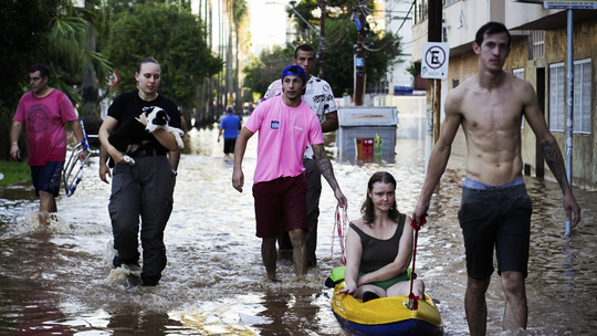 Valor e O Globo liberam acesso à cobertura das enchentes no RS