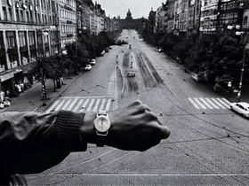 Josef Koudelka, o fotógrafo que retrata o mundo como se fosse uma peça de teatro