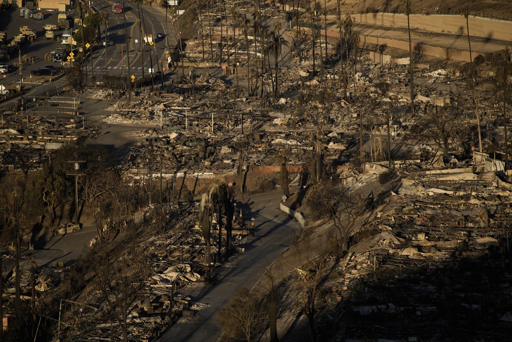 Critics Choice Awards é adiado mais uma vez em meio aos incêndios em Los Angeles