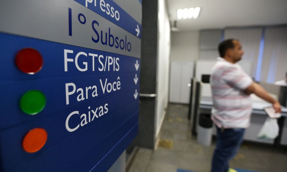Ao todo, 42 milhões de trabalhadores serão beneficiados pelo saque extraordinário do FGTS — Foto: Marcelo Camargo/Agência Brasil
