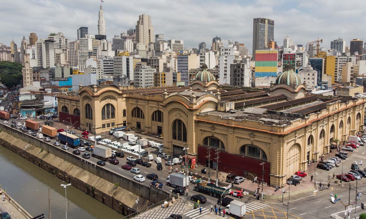 Concessionária do Mercadão de São Paulo entrega 1ª fase de restauro com um ano e meio de atraso