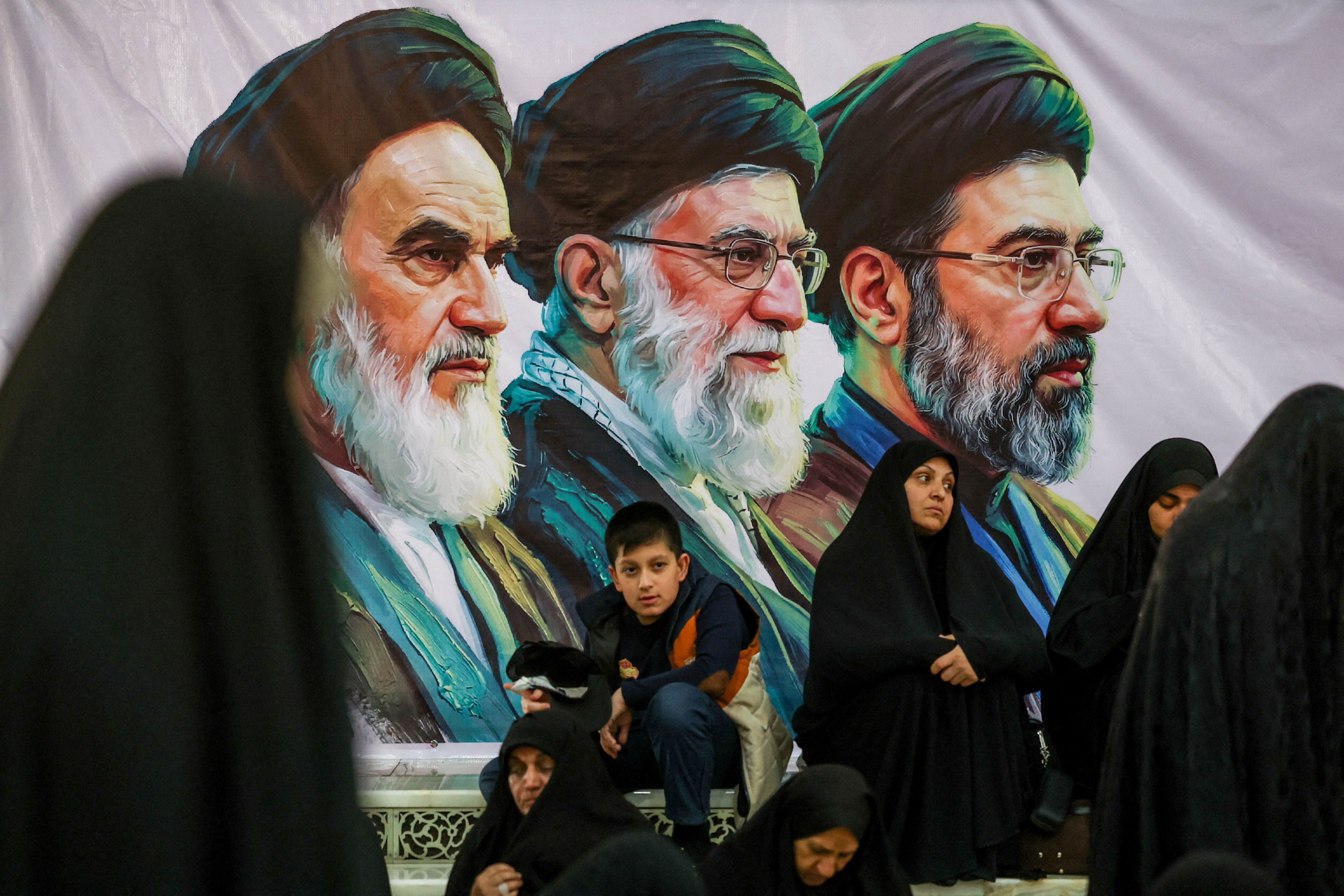 Assessor de Khamenei diz que acordo EUA-Irã depende da liberação de US$ 24 bi em ativos congelados
