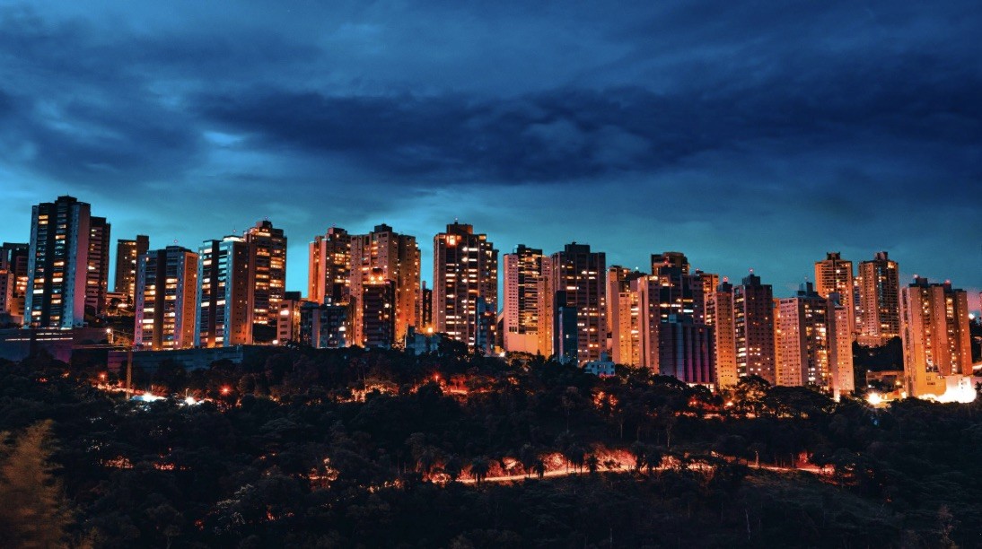 Verticalização avança em cidades médias e redefine o mapa da construção civil no Brasil