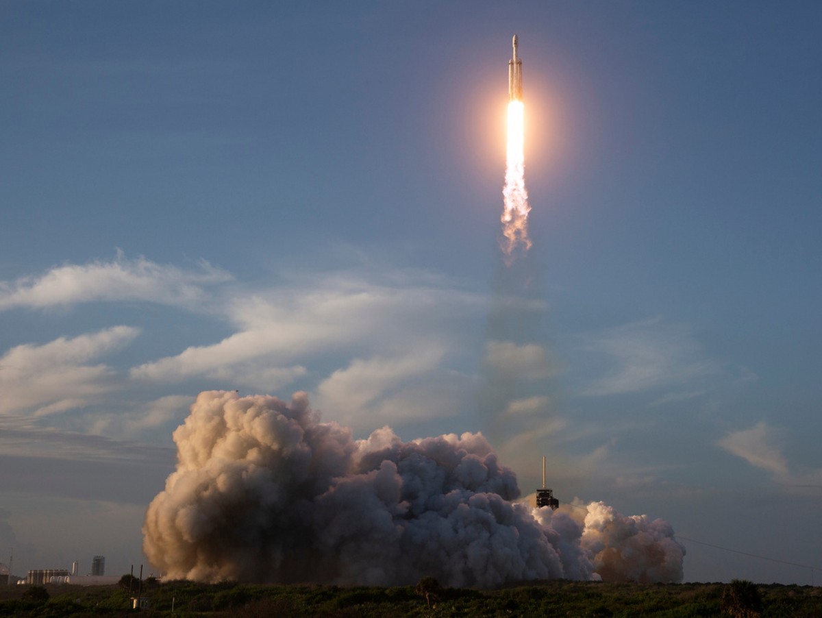 NASA Lança Telescópio Espacial Roman para Explorar o Cosmos