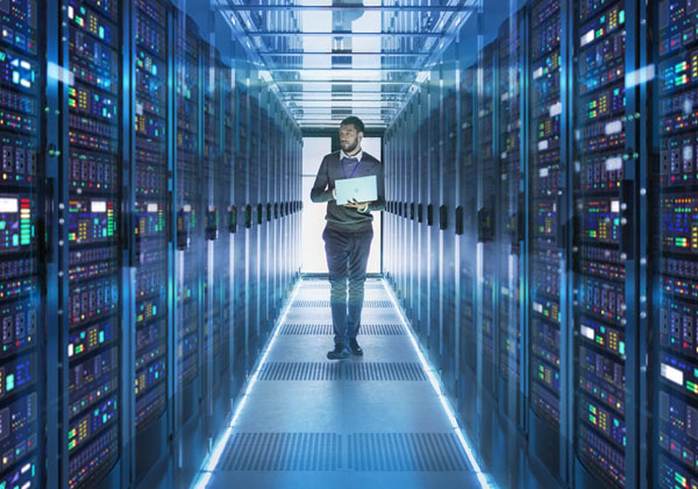 Tecnologias baseadas em inteligência artificial e computação em nuvem aumentam a demanda por energia nova — Foto: Ooredoo / Divulgação