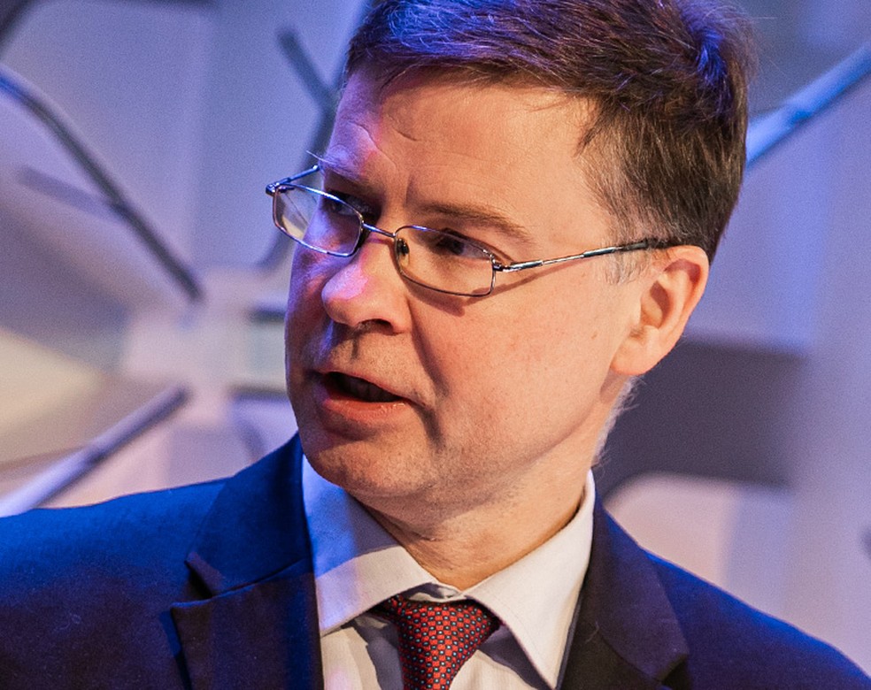Valdis Dombrovskis: pressão por passos concretos para selar acordo — Foto: Jakob Polacsek/World Economic Forum