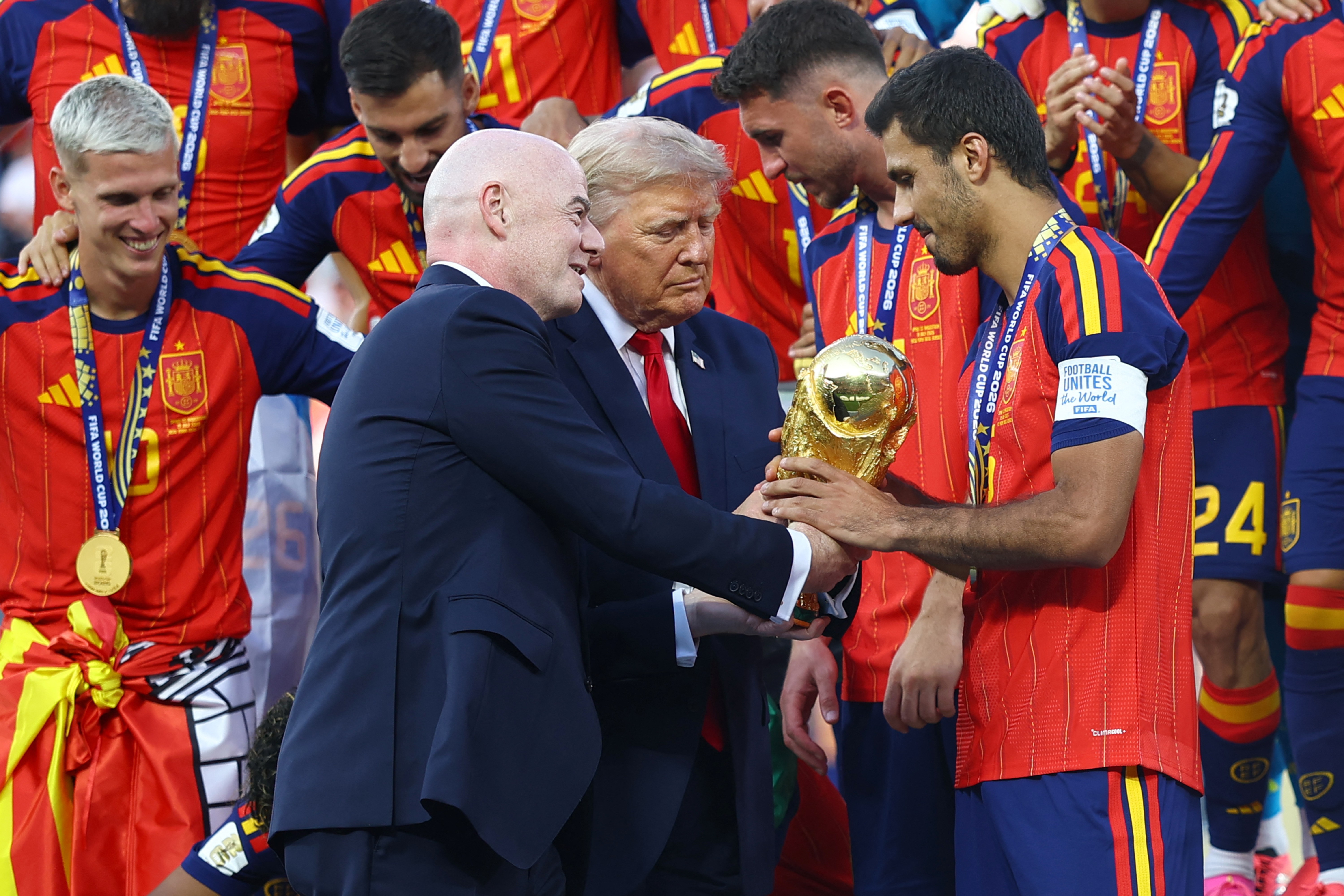 Infantino rebate críticas à Copa e acusa opositores de "ódio"