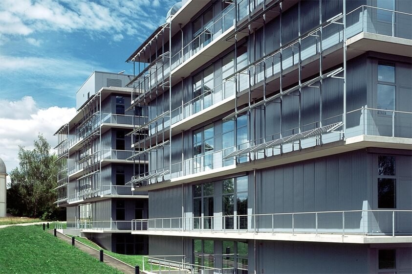 CureVac processa Moderna por violação de patente em vacinas contra covid-19