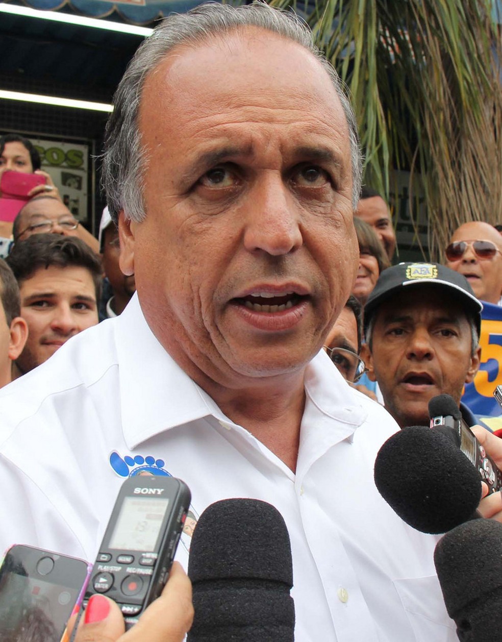 Governador do Rio pede extensão de permanência do Exército na Maré ...