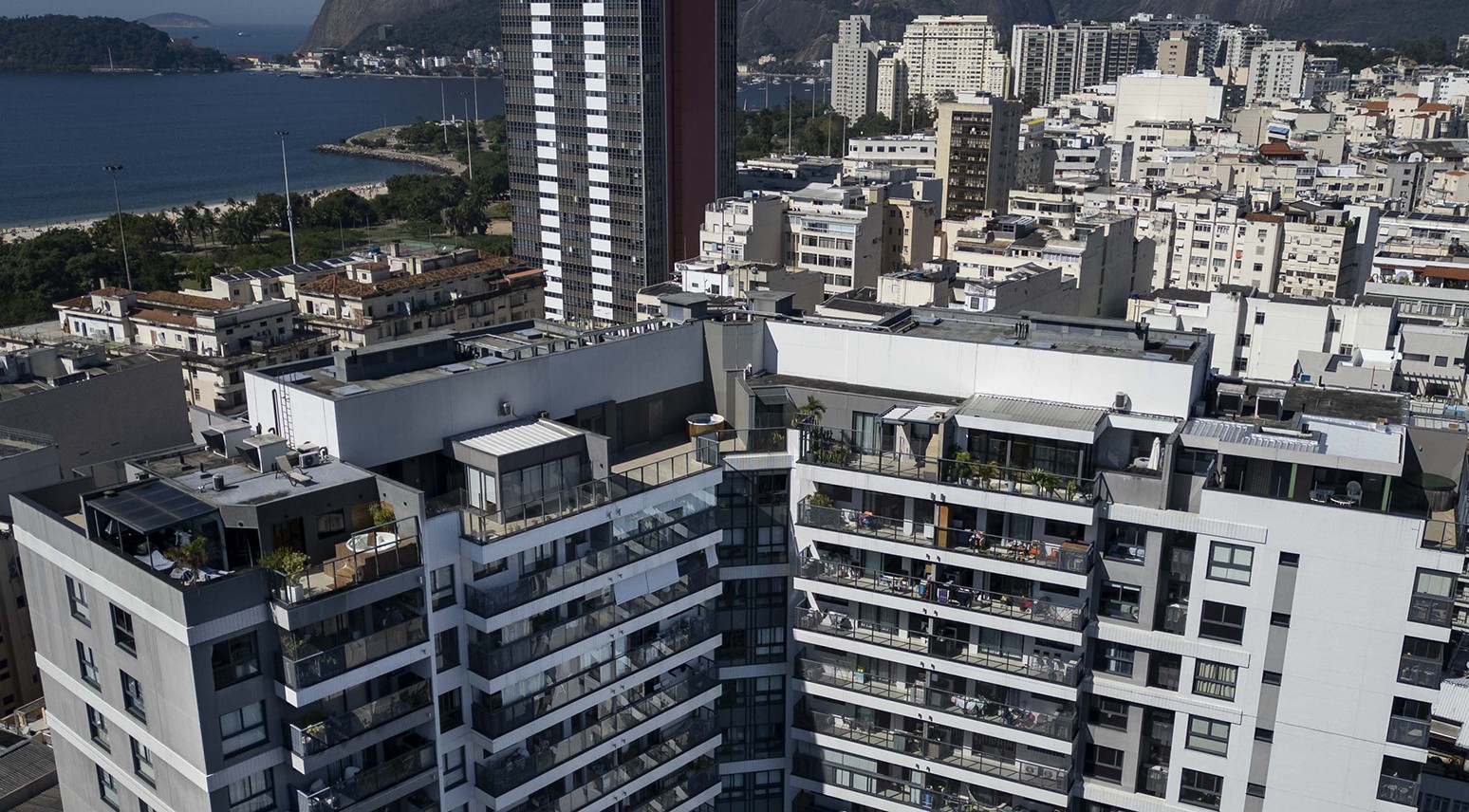 Apesar do juro alto, mercado imobiliário no Rio segue aquecido - QTU Questões do Universo