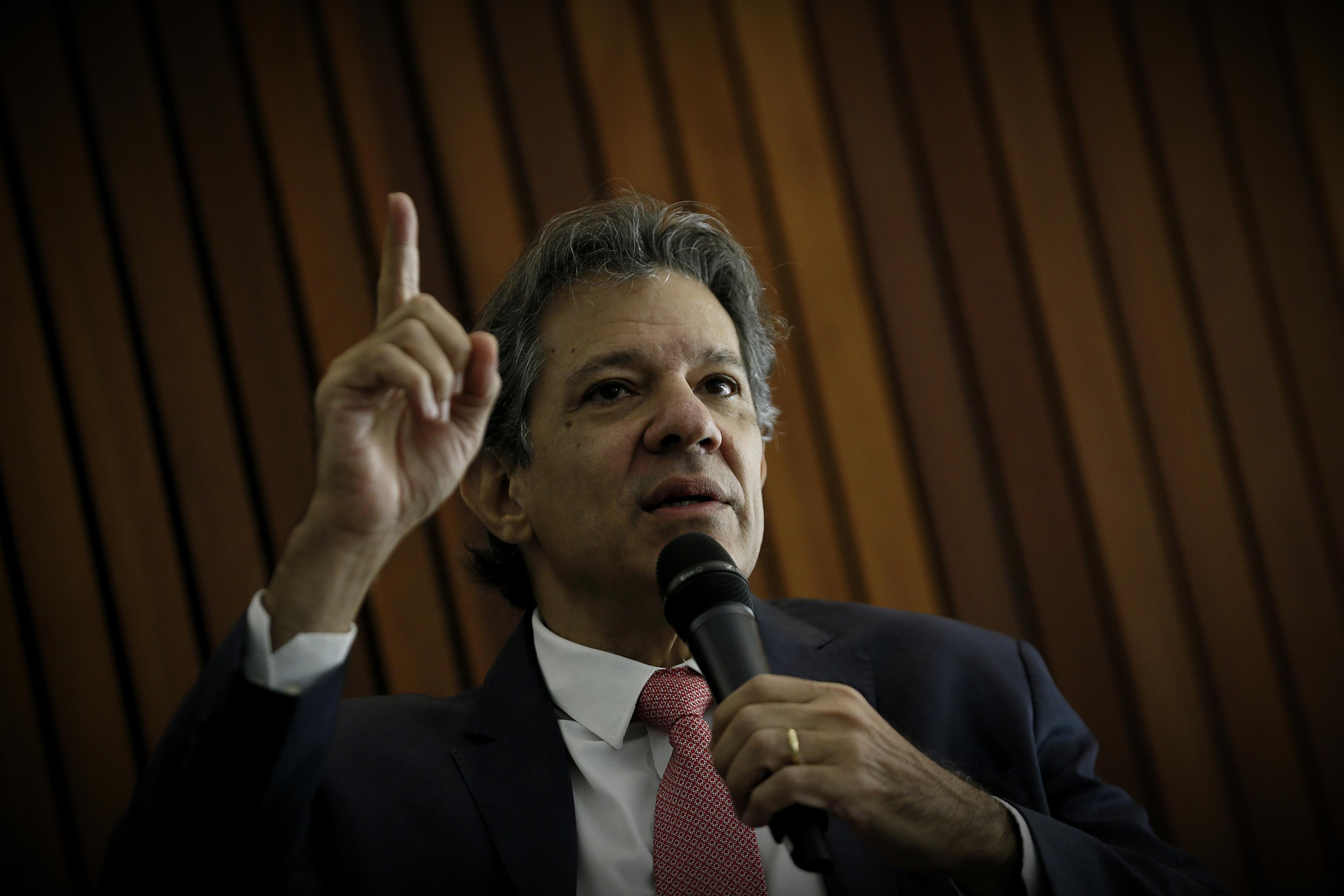 Operação que mirou lavagem de dinheiro via fintechs chegou ao 'andar de cima', diz Haddad