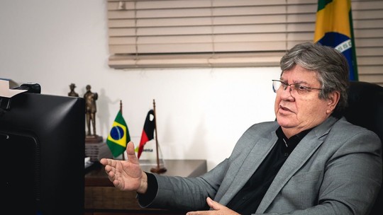 Programa Juros por Educação precisa incluir Estados com situação fiscal boa, diz governador da Paraíba