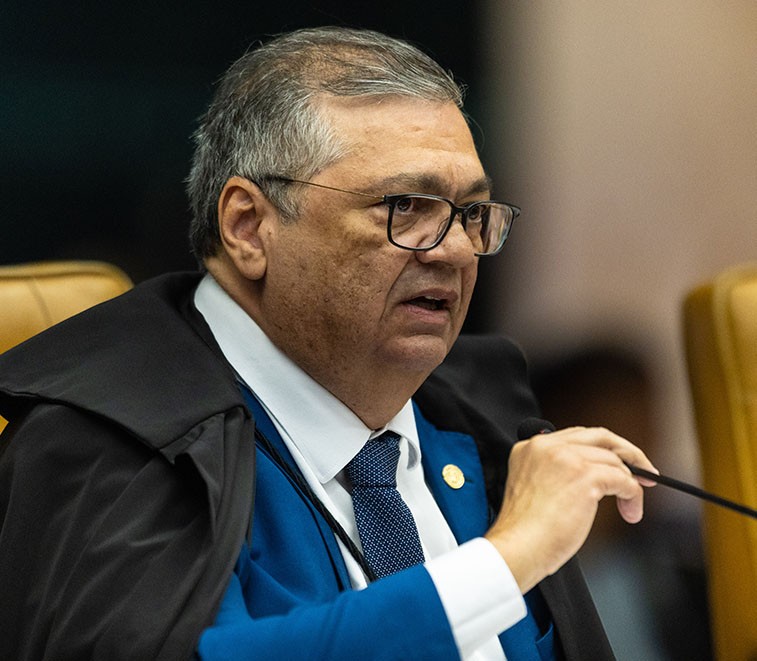 STF: Em ação sobre cemitérios em SP, Dino pede nova investigação de Mendonça - Foto