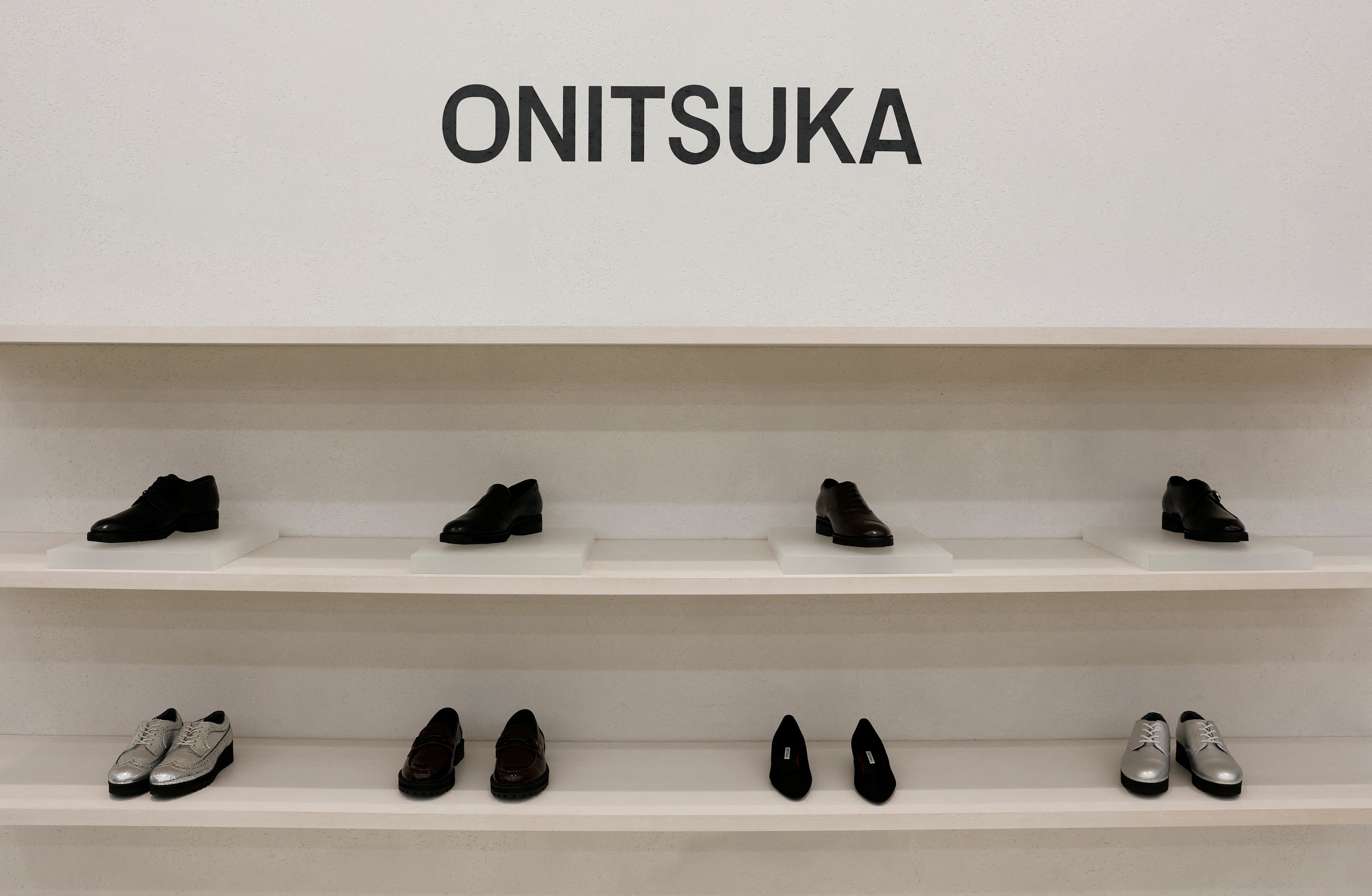 Japonesa Asics vai separar popular negócio de tênis retrô On