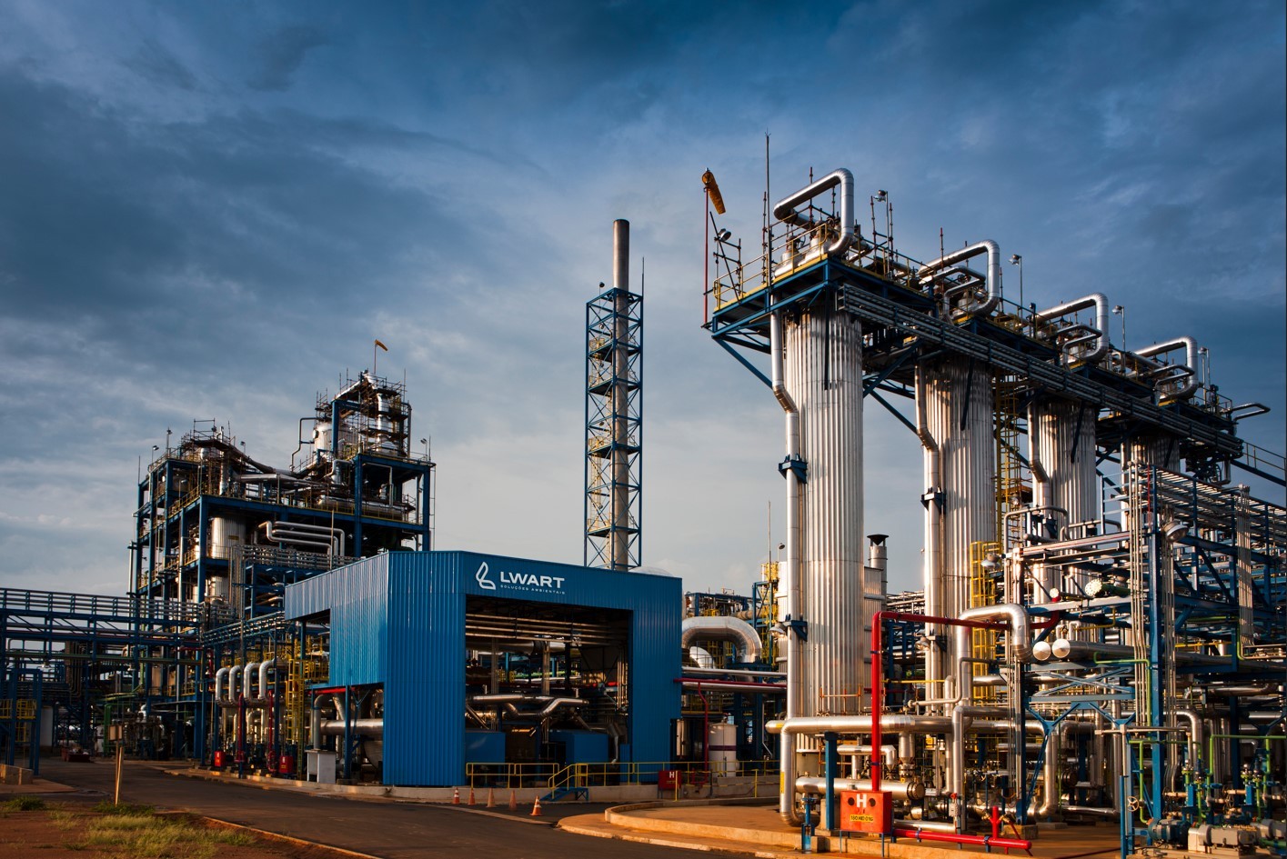 Lwart vai produzir lubrificantes para terceiros no país; Petronas é cliente âncora - QTU Questões do Universo
