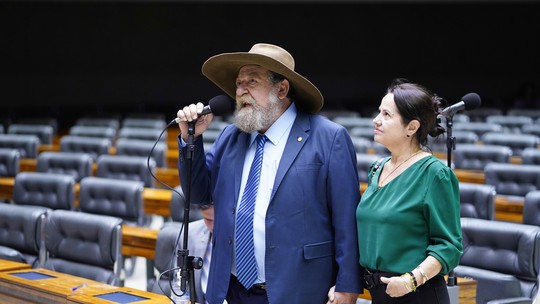 Nelson Barbudo deve assumir vaga deixada por Amália Barros na Câmara