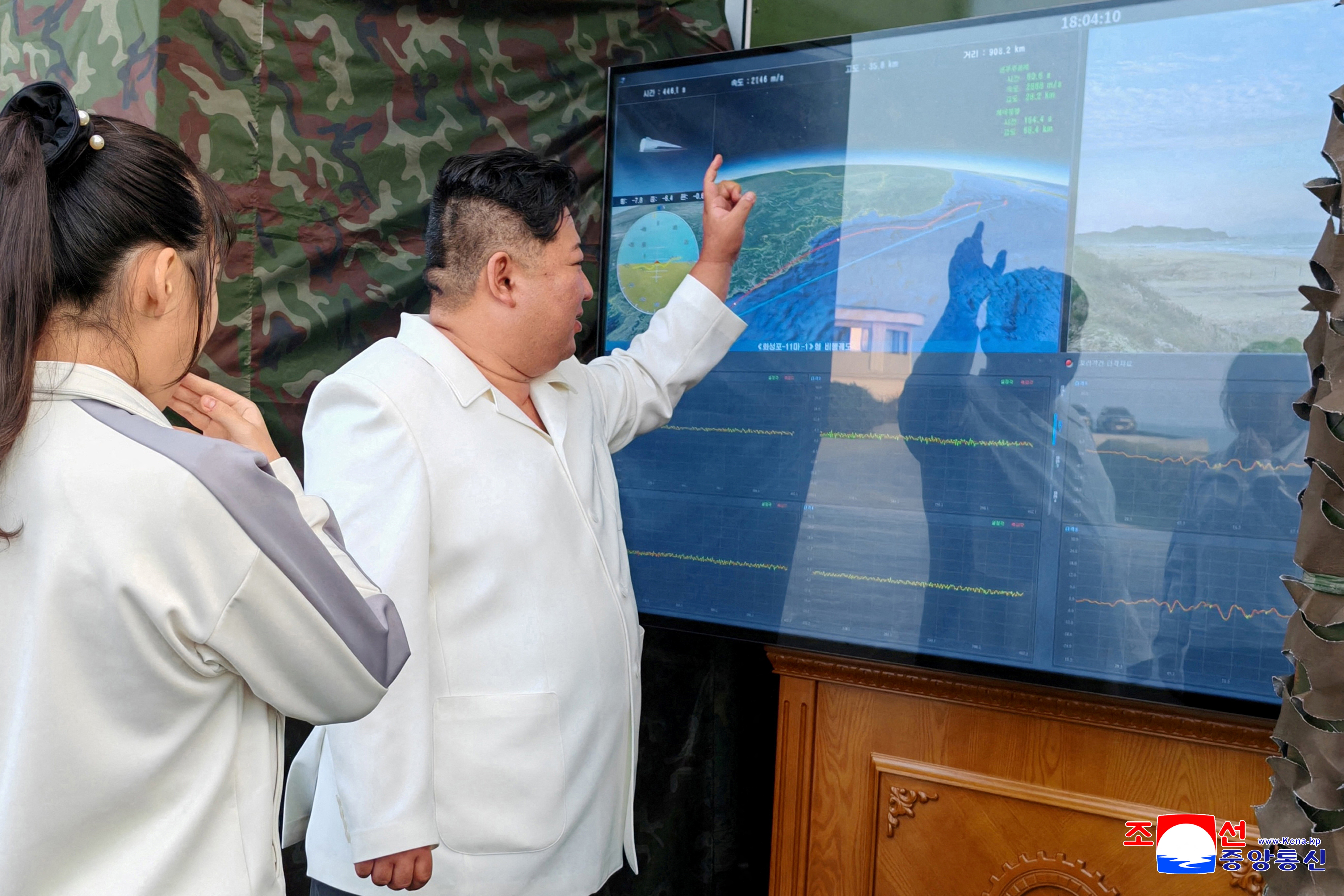 Coreia do Norte testa nova arma hipersônica em meio a esforços dos EUA e de Seul pela retomada do diálogo - Foto