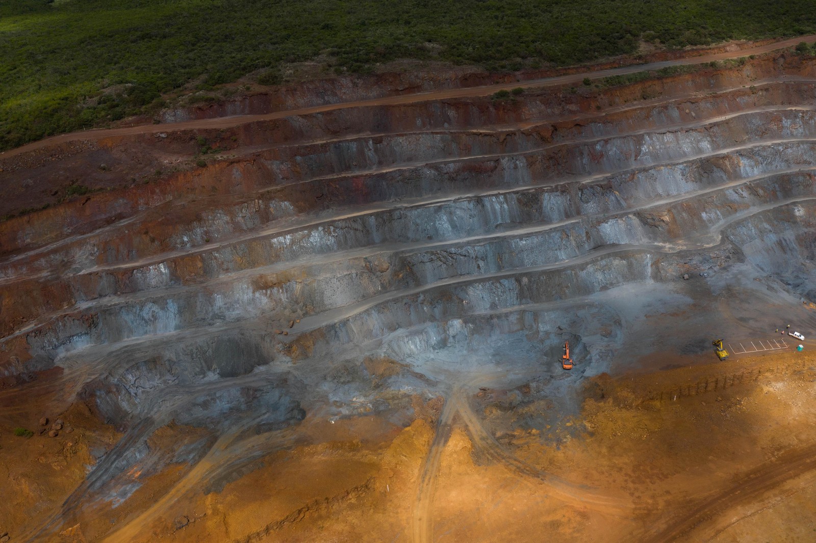 Cava da mina Pedra de Ferro, da Bahia Mineração, em Caetité — Foto: Markus Mauthe