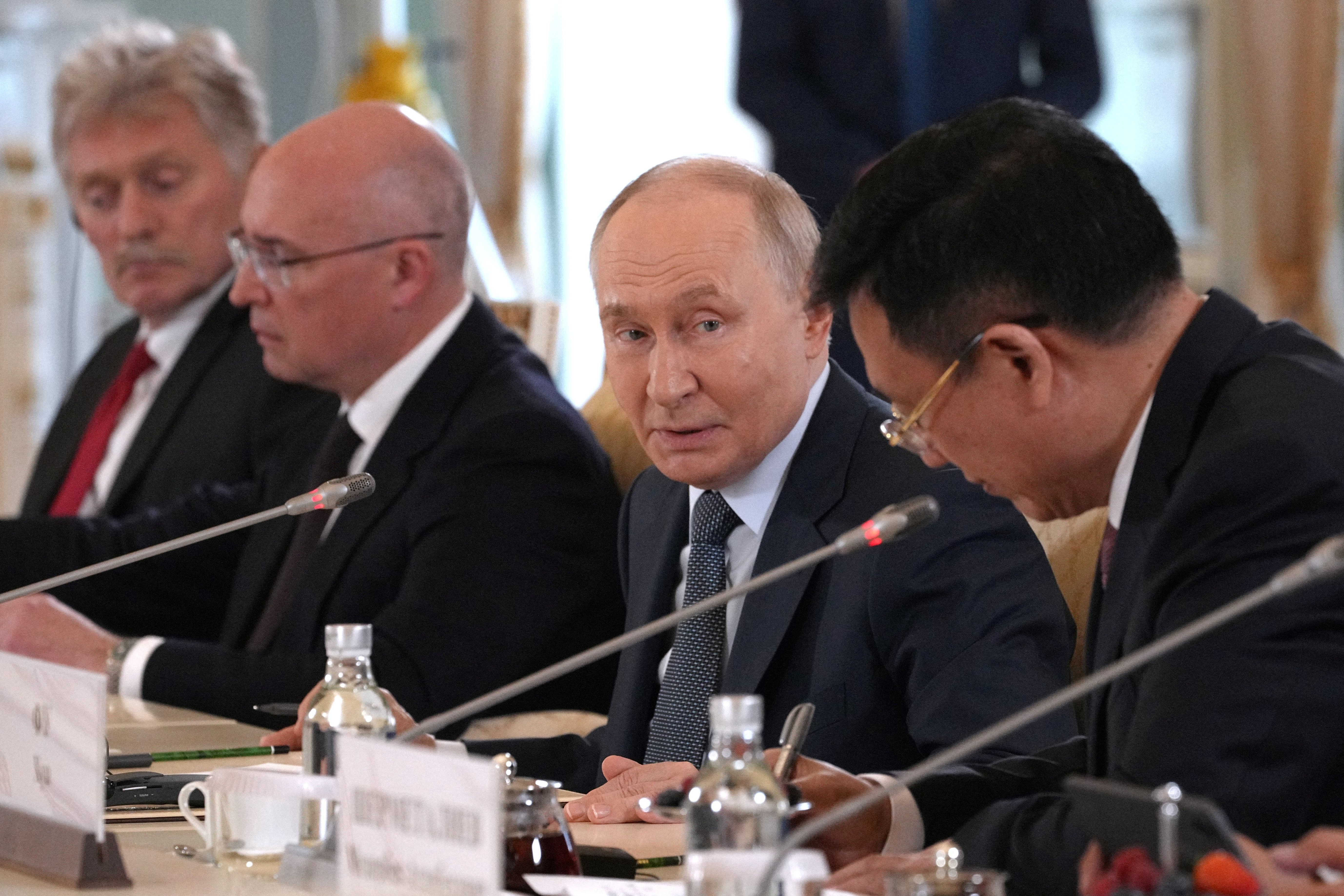 Rússia está disposta a fazer concessões para acordo de paz com a Ucrânia, diz Putin