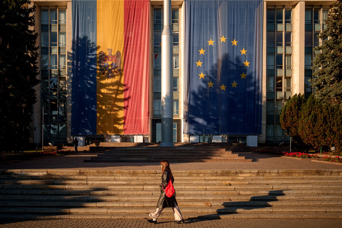 Eleição na Moldova vira disputa entre Europa e Rússia por influência