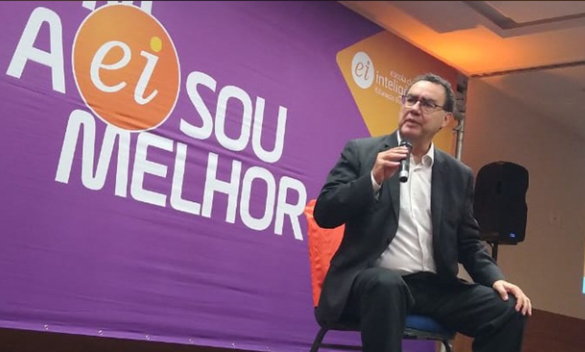 Augusto Cury propõe formar chapa para Presidência com Zema