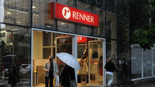 Renner fecha 20 lojas, sendo 13 de Camicado, e calote de clientes cresce