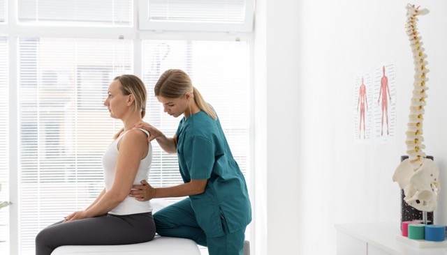 Dia do Fisioterapeuta e Terapeuta Ocupacional: Catho divulga mais de 900 vagas e média salarial - Foto
