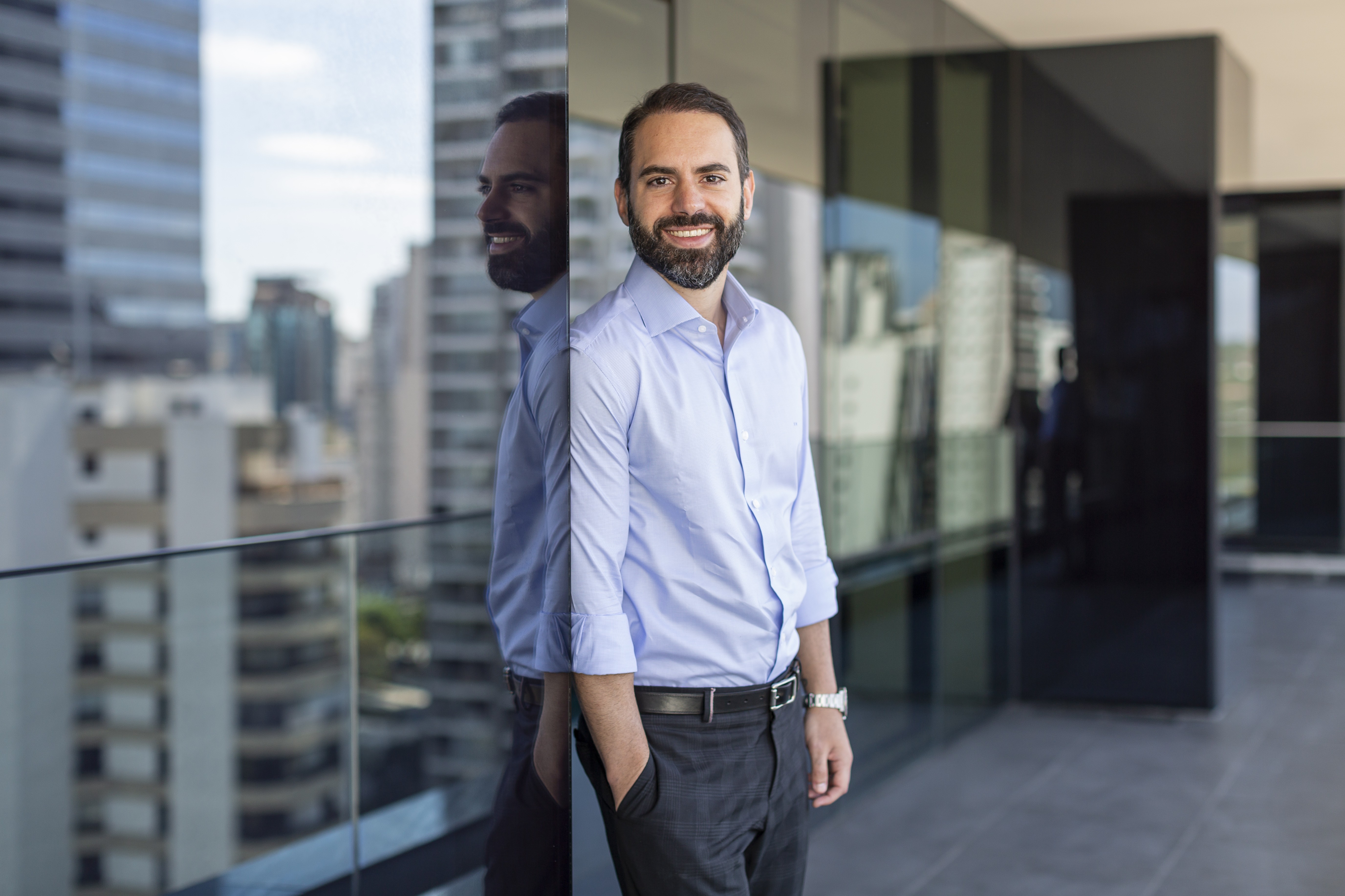 Leblon Equities e ex-CEO da Empiricus lançam plataforma de análise de investimentos com IA