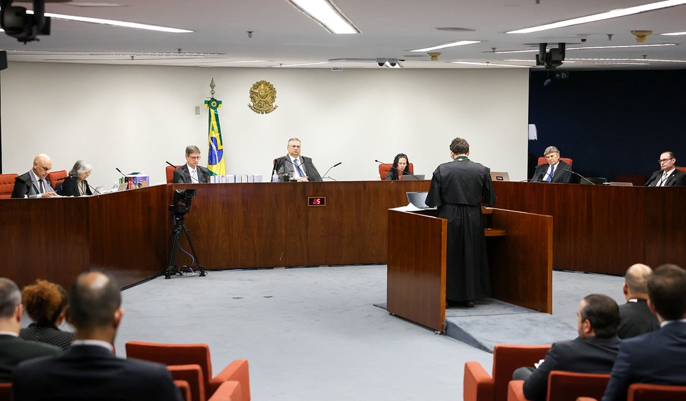 Primeira Turma do STF em sessão de julgamento.
