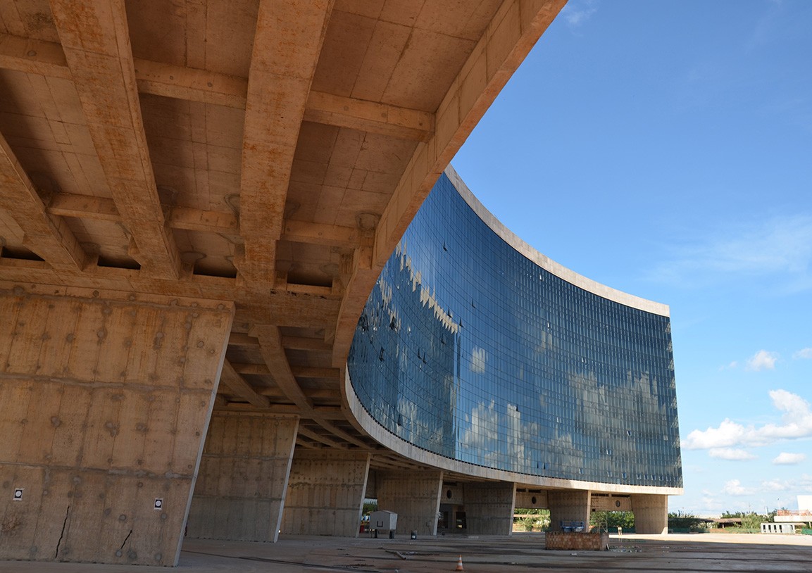 TRF-1: Demora da fiscalização na aduana afasta cobrança de taxa