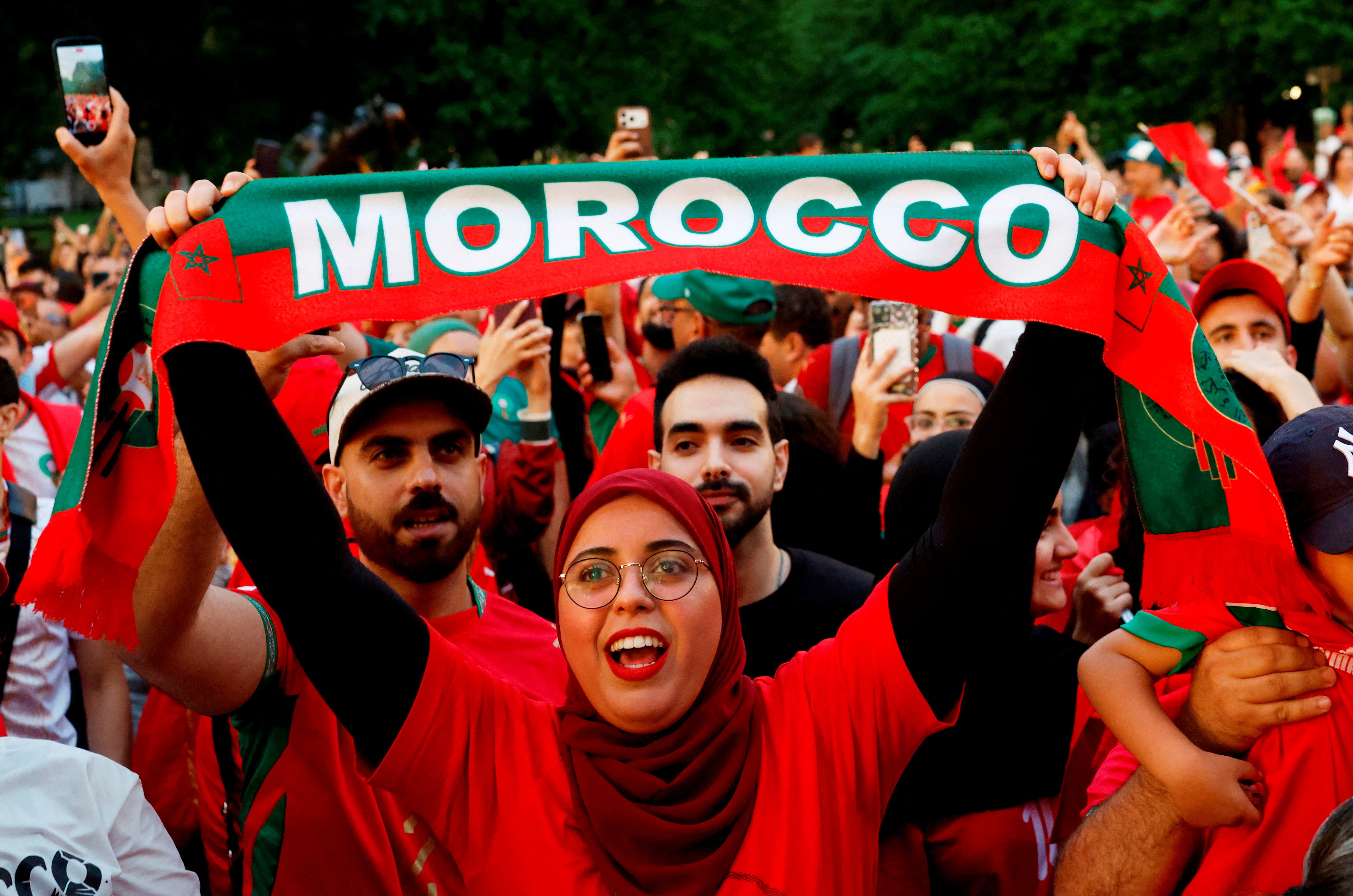 Torcedores do Marrocos transbordam orgulho por fazerem parte da elite da Copa
