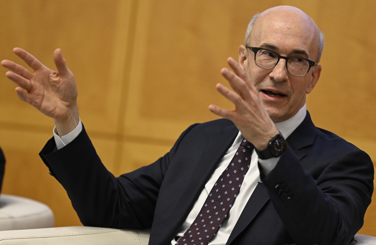 Rogoff prevê crise fiscal nos EUA | Impresso | Valor Econômico