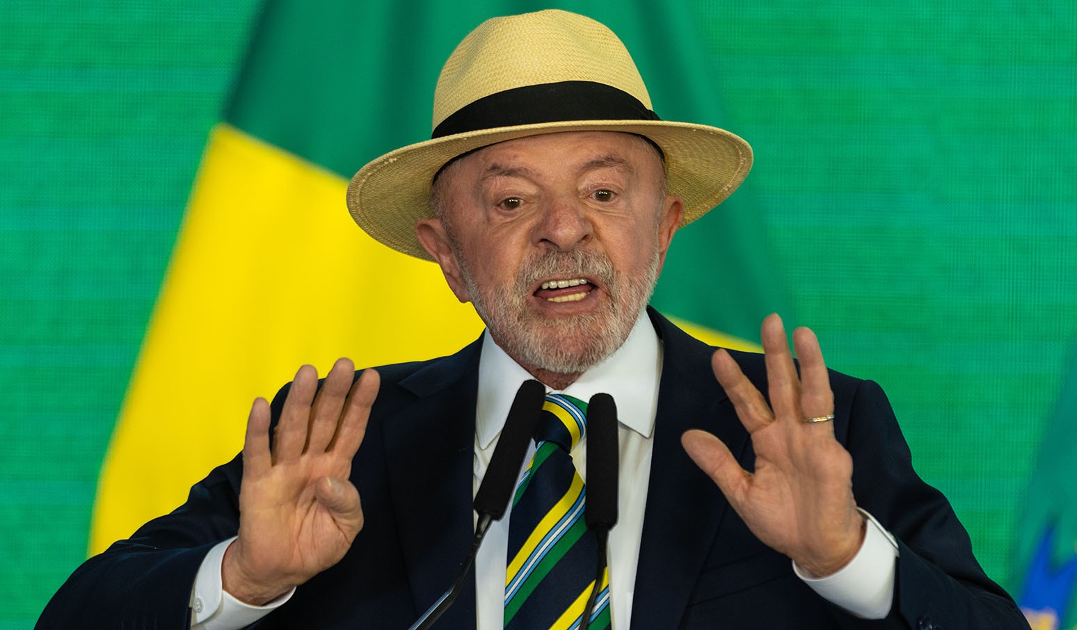 ANÁLISE: Crise no STF tira força de Lula sem fortalecer Flávio - Foto