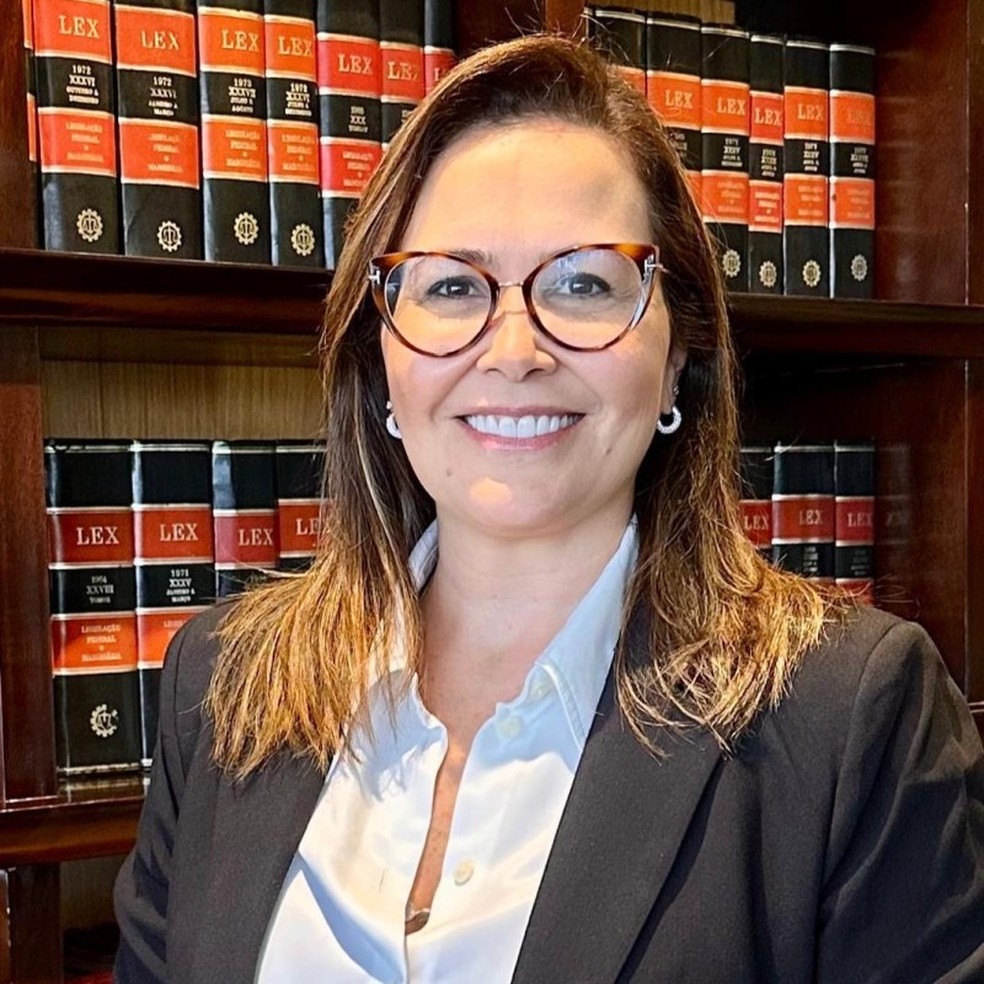 Eliza Samartini, diretora de relações governamentais da Roche Farma Brasil — Foto: LinkedIn