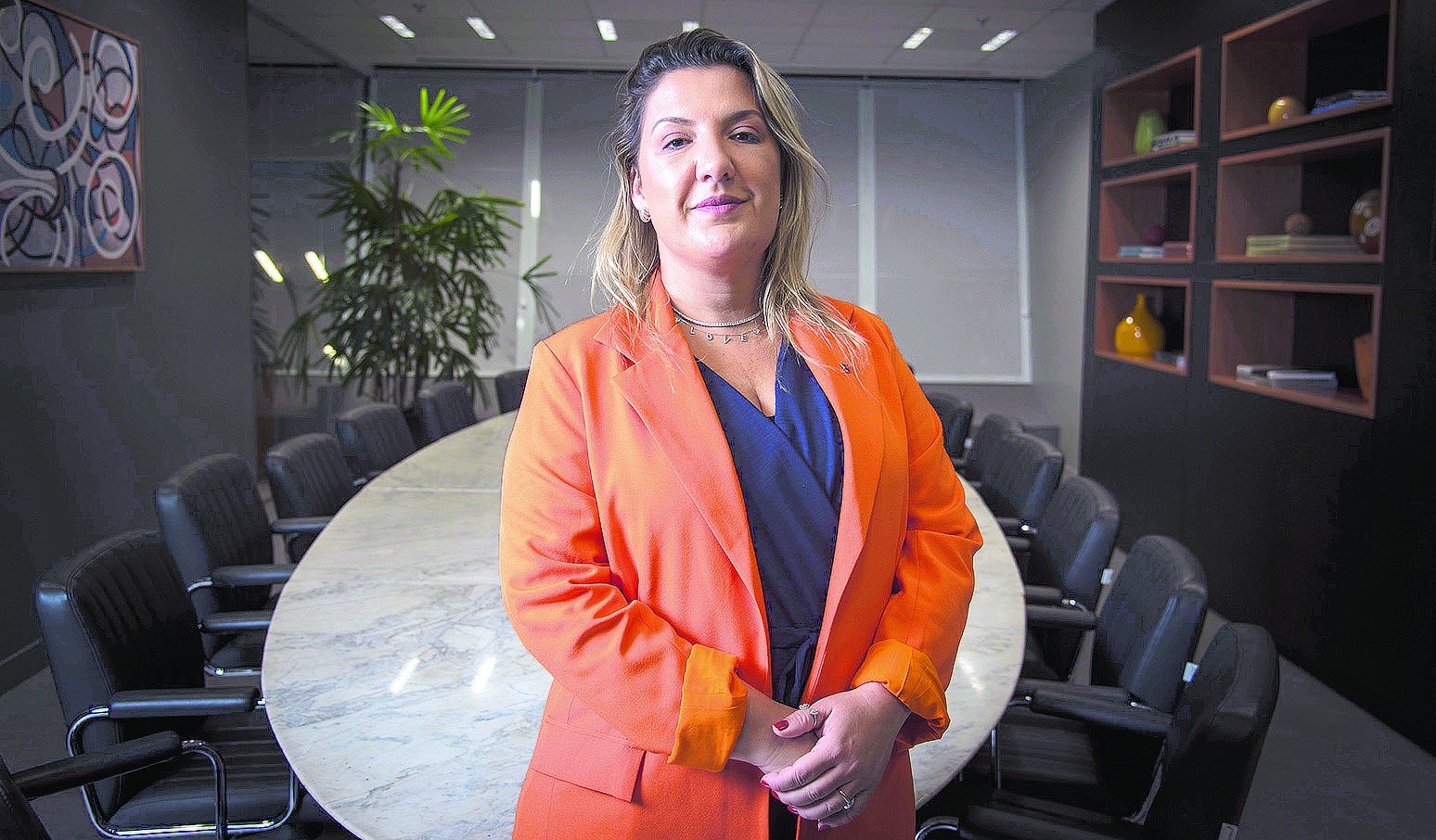 Campanha de Flávio está ‘aliviada’ com liberação de inquéritos do Master, diz coordenadora econômica - Foto