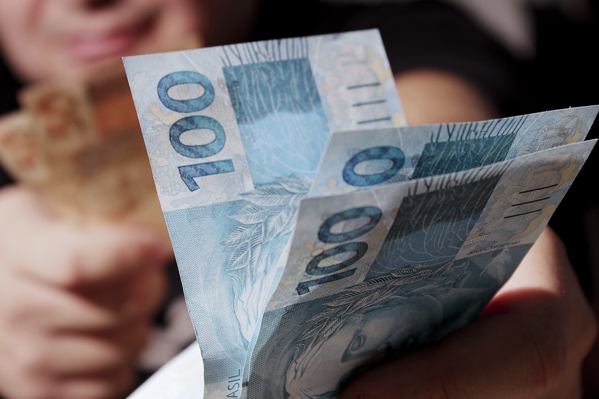 Ranking do salário mínimo em 2026: Uruguai no topo, Venezuela na lanterna e Brasil no meio da tabela da América do Sul | Brasil
